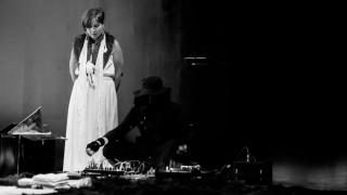 Alice Vogler and Vela Phelan _Obscurus_comoneo_(2015)  Photo by Nabeela Vega